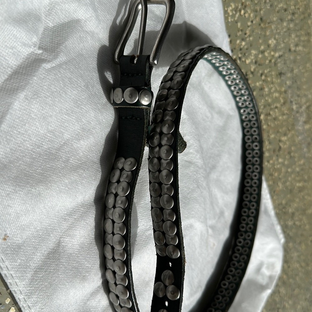 Leather studded green belt 95cm
